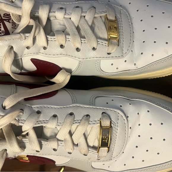 Nike Women’s Air Force size 8  (US) - Picture 7 of 13